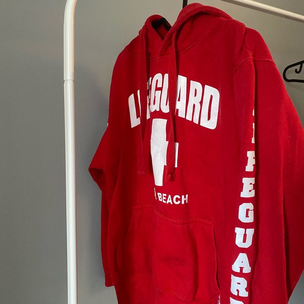 VINTAGE LIFEGUARD SWEATER